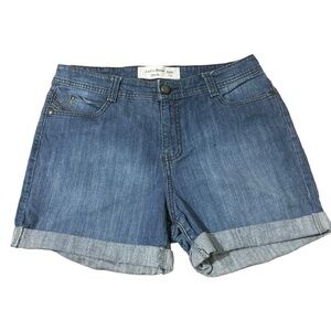 Ladies denim shorts